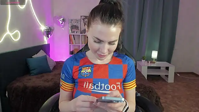 little  isabel online show from 7, 5, 2026
