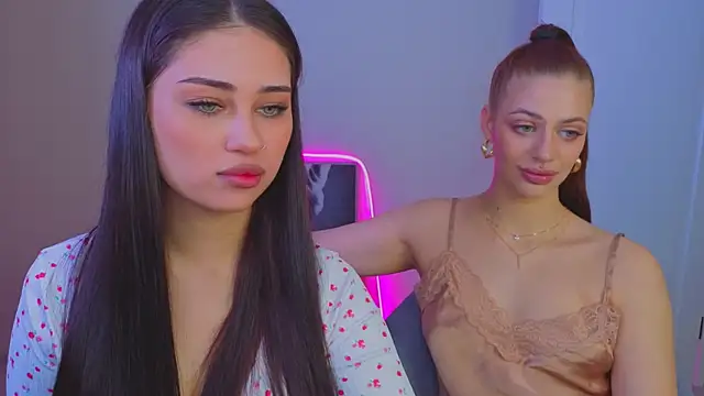 Snapshot of Sofia_Plump chatting on 24, 6, 2026 Sofia Plump online show from 24, 6, 2026