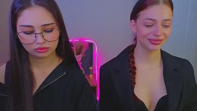 Snapshot of Sofia_Plump chatting on 30, 6, 2026 Sofia Plump online show from 30, 6, 2026