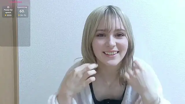 Snapshot of e_ri_ka93 chatting on 13, 4, 2026 e ri ka93 online show from 13, 4, 2026