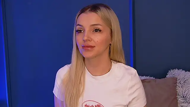 Snapshot of DeeaVIP chatting on 9, 3, 2026 DeeaVIP online show from 9, 3, 2026