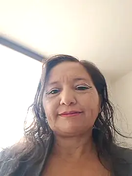 Alexamontiel  online show from 13, 5, 2026