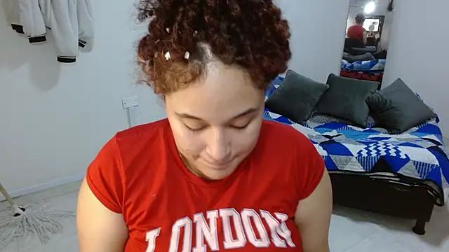 leilanewgirl online show from 11, 5, 2026