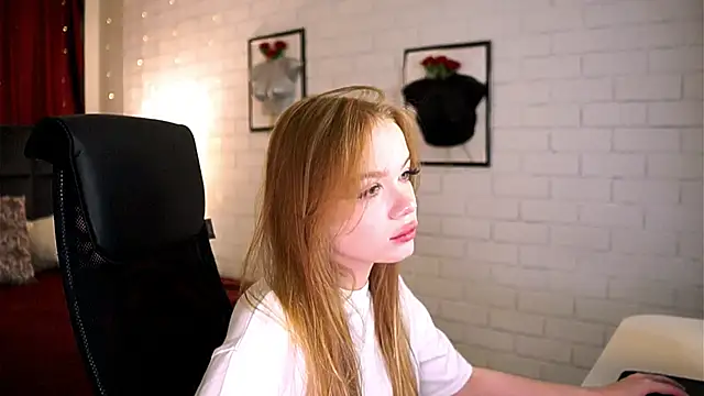 AmyNox online show from 30, 6, 2026
