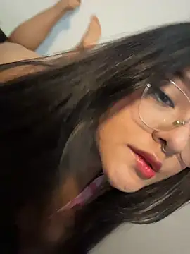 Snapshot of victtoria18 chatting on 16, 3, 2026 victtoria18 online show from 16, 3, 2026