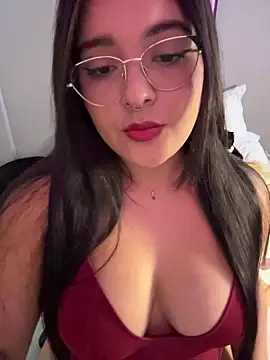 Snapshot of victtoria18 chatting on 1, 4, 2026 victtoria18 online show from 1, 4, 2026