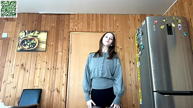 Snapshot of VickieKush chatting on 21, 4, 2026 VickieKush online show from 21, 4, 2026