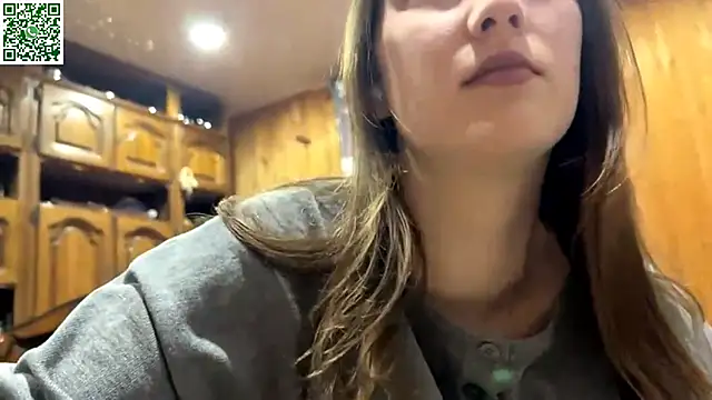 Snapshot of VickieKush chatting on 22, 4, 2026 VickieKush online show from 22, 4, 2026