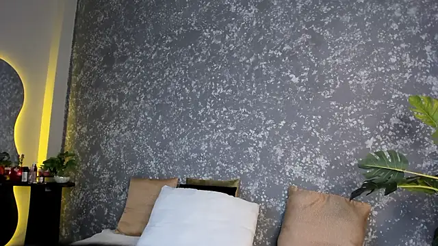 emma  summers online show from 19, 3, 2026