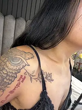 Lanadelrey 1 online show from 28, 2, 2026