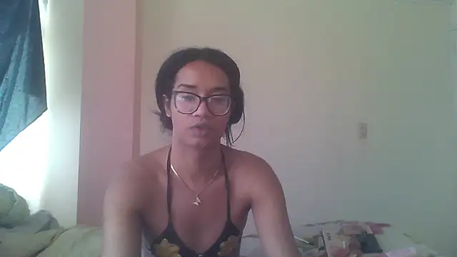 Snapshot of horny_brii chatting on 4, 7, 2026 horny brii online show from 4, 7, 2026