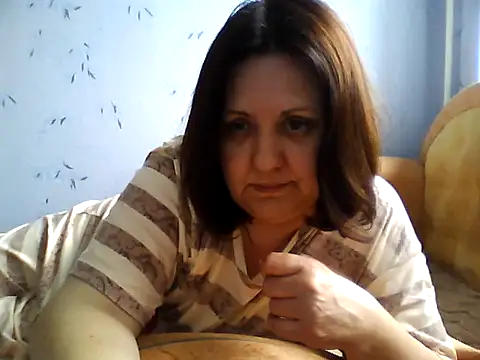 LockyCharm111 online show from 10, 5, 2026