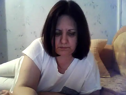 LockyCharm111 online show from 10, 5, 2026