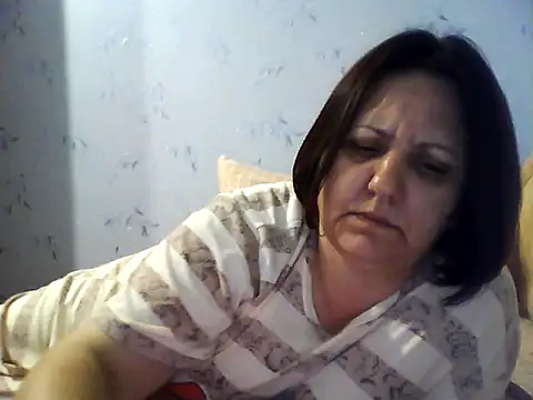 LockyCharm111 online show from 22, 7, 2026