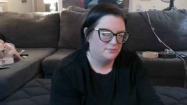 Snapshot of FreaksOffALeash3261 chatting on 13, 2, 2026 FreaksOffALeash3261 online show from 13, 2, 2026