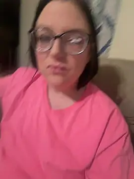 FreaksOffALeash3261 online show from 16, 5, 2026