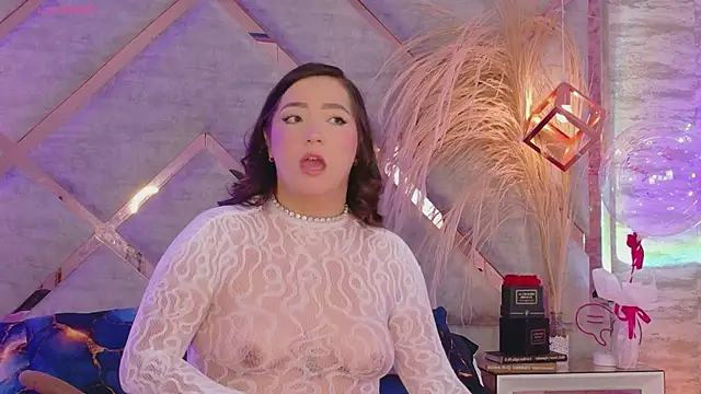 Hannah-Prada online show from 10, 6, 2026