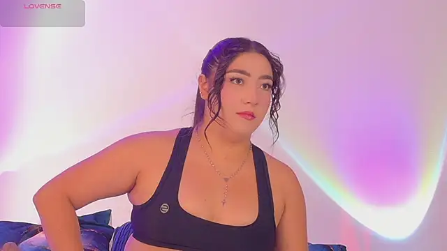 Hannah-Prada online show from 19, 6, 2026