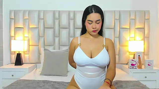 paola katy dicks online show from 24, 6, 2026