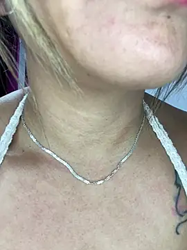 Snapshot of alana__070 chatting on 17, 2, 2026 alana 070 online show from 17, 2, 2026