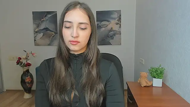 Effy Royse online show from 29, 4, 2026