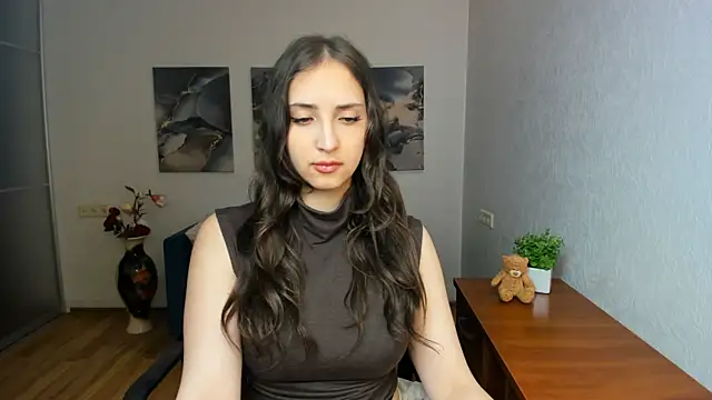 Effy Royse online show from 8, 5, 2026