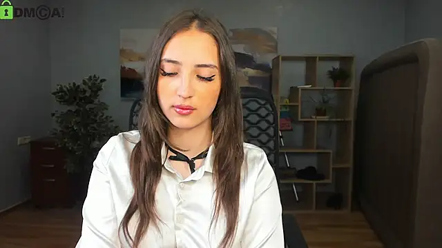 Effy Royse online show from 23, 6, 2026