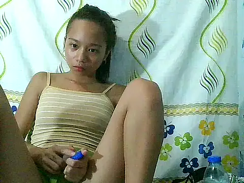 Asianpinay Skinny1818 online show from 1, 5, 2026