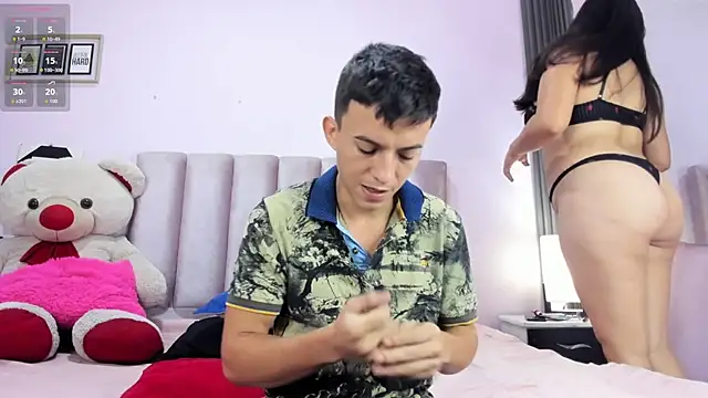 Snapshot of Dylan_and_Kim chatting on 4, 3, 2026 Dylan and Kim online show from 4, 3, 2026