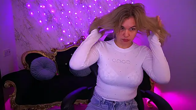 AliiciaMoon online show from 11, 2, 2026