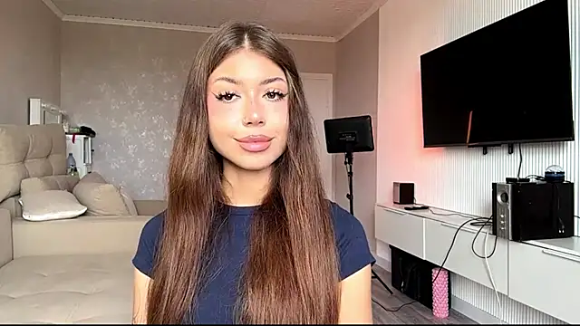 Snapshot of You_Club_Winx chatting on 28, 6, 2026 You Club Winx online show from 28, 6, 2026