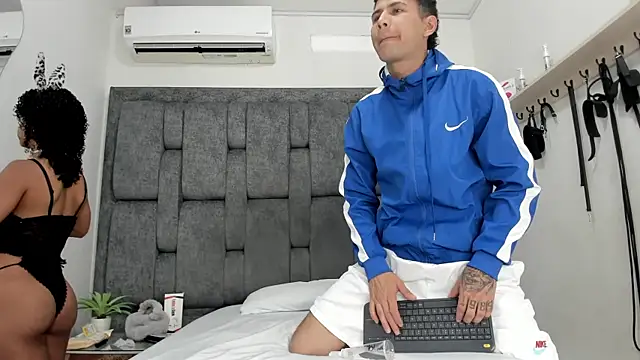 NaughtyVibes OS online show from 30, 5, 2026