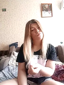 Snapshot of EvaTallor chatting on 6, 3, 2026 EvaTallor online show from 6, 3, 2026