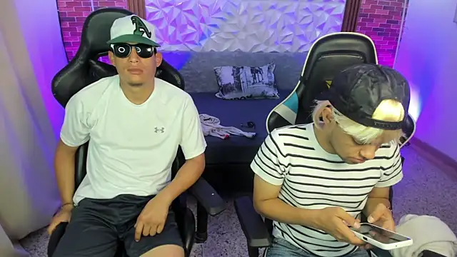 Top and bottom online show from 11, 2, 2026