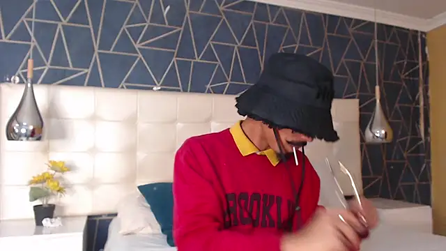 NoaahTylor online show from 15, 2, 2026