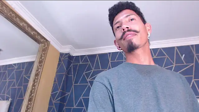 NoaahTylor online show from 18, 2, 2026