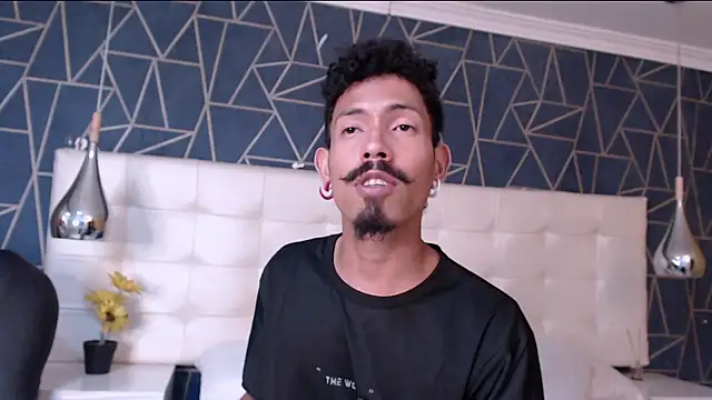 NoaahTylor online show from 20, 2, 2026