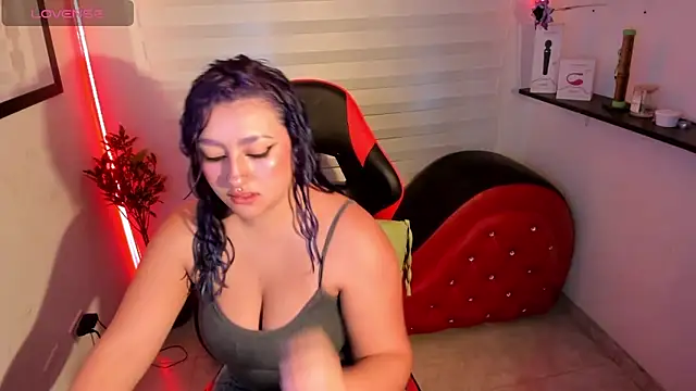 Emily Jonesh online show from 8, 5, 2026