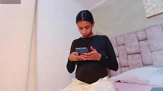 Snapshot of MelanyStone_ chatting on 4, 5, 2026 MelanyStone online show from 4, 5, 2026