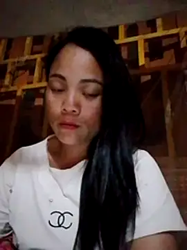 molly-xx online show from 9, 5, 2026