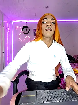 Snapshot of Violeta_R_ chatting on 9, 3, 2026 Violeta R online show from 9, 3, 2026