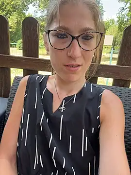 Snapshot of blondie-27 chatting on 9, 7, 2026 blondie-27 online show from 9, 7, 2026