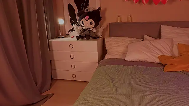 Snapshot of she_wolf chatting on 13, 3, 2026 she wolf online show from 13, 3, 2026