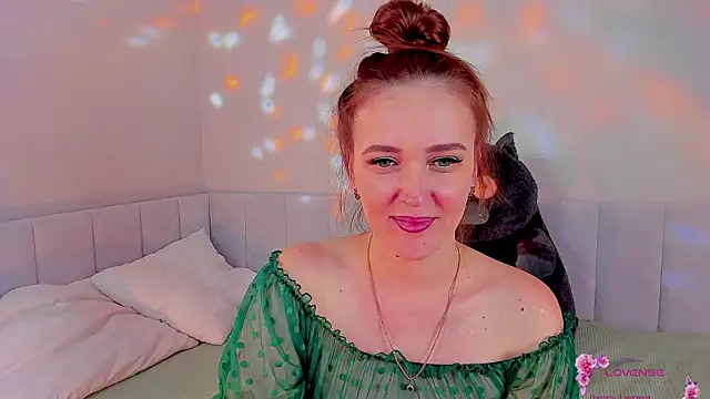 Snapshot of she_wolf chatting on 24, 3, 2026 she wolf online show from 24, 3, 2026