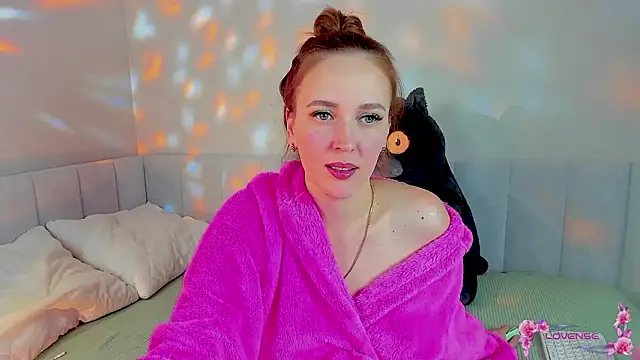 Snapshot of she_wolf chatting on 25, 3, 2026 she wolf online show from 25, 3, 2026