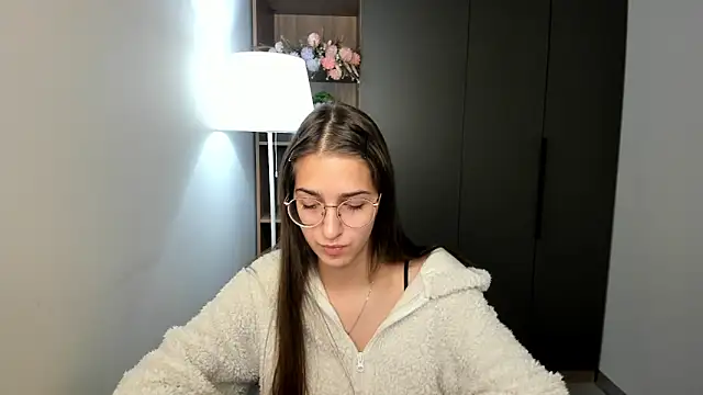 ClarineCasebolt online show from 15, 2, 2026