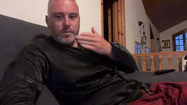Snapshot of marcovik1 chatting on 13, 5, 2026 marcovik1 online show from 13, 5, 2026