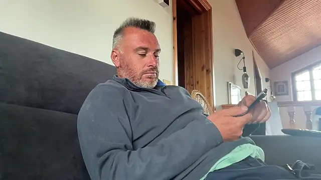 Snapshot of marcovik1 chatting on 18, 5, 2026 marcovik1 online show from 18, 5, 2026