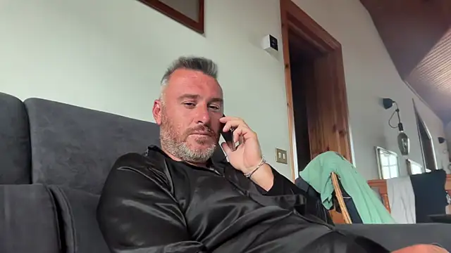 Snapshot of marcovik1 chatting on 19, 5, 2026 marcovik1 online show from 19, 5, 2026