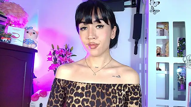 Snapshot of Yiyii chatting on 11, 5, 2026 Yiyii online show from 11, 5, 2026